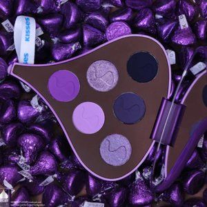 Hershey's Kisses X Glamlite Special Dark Palette